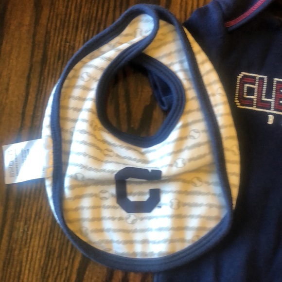 Cleveland Baseball Onesie with Matching Bib - Picture 4 of 4